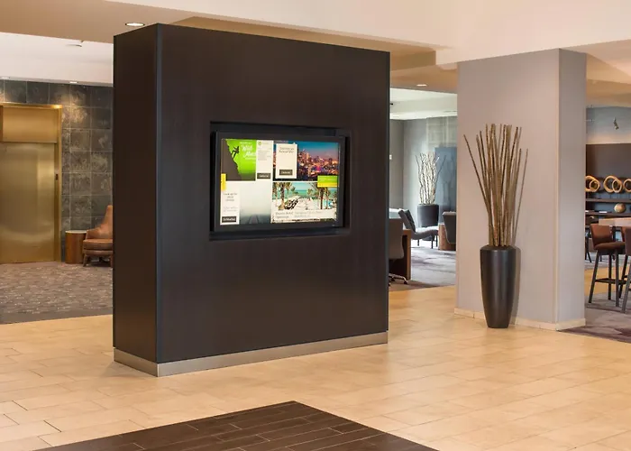 Courtyard By Marriott Seattle Federal Way