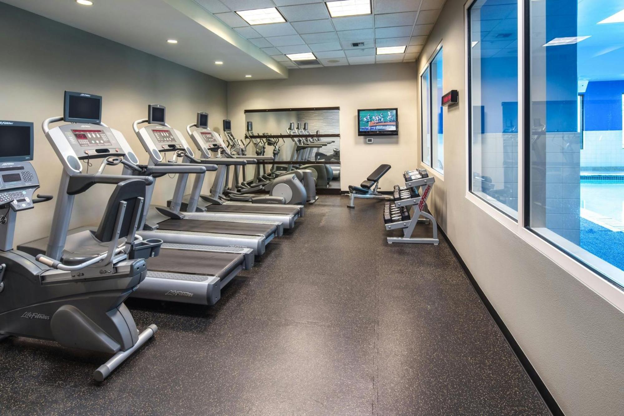 Courtyard By Marriott Seattle Hotel 3*