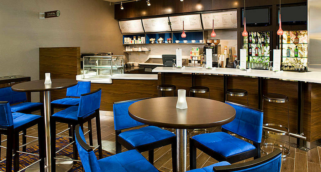 Courtyard By Marriott Seattle Hotel